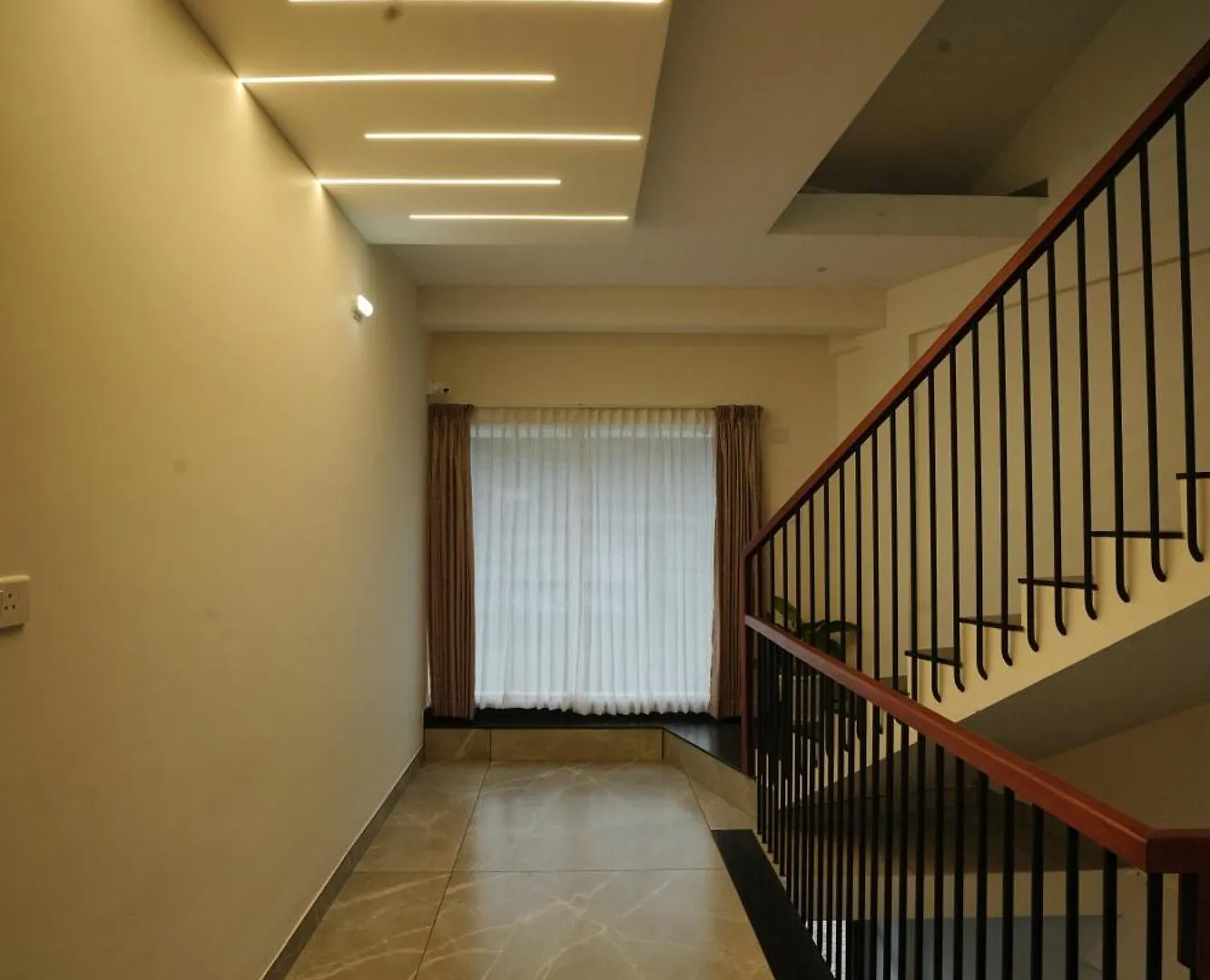 Sreeja Myst Hotel Athirappilly