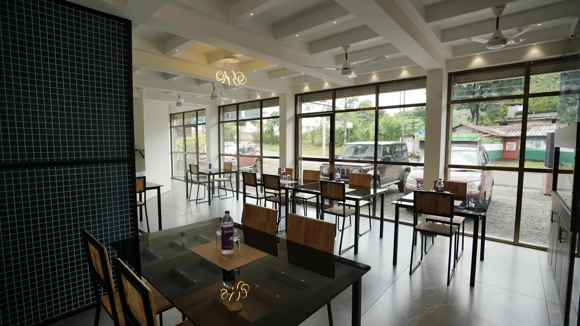 Sreeja Myst Hotel Athirappilly