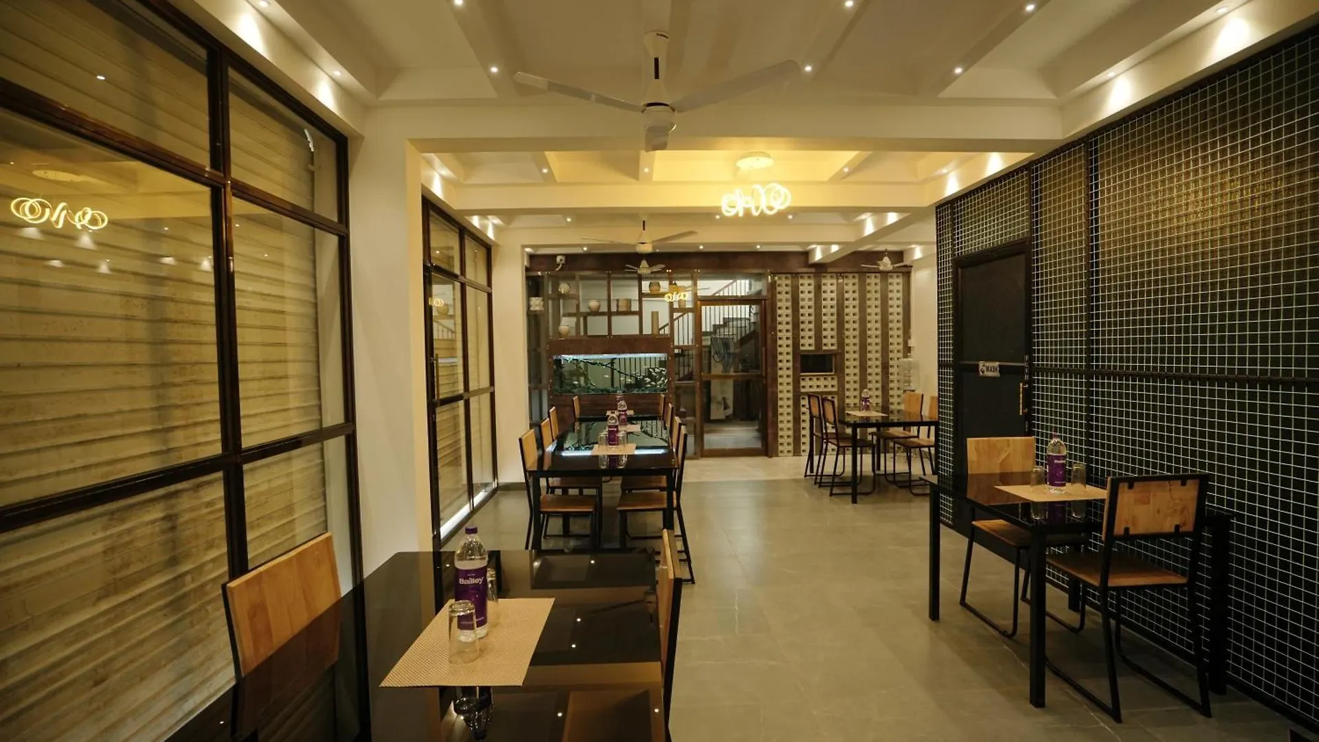 Sreeja Myst Hotel Athirappilly