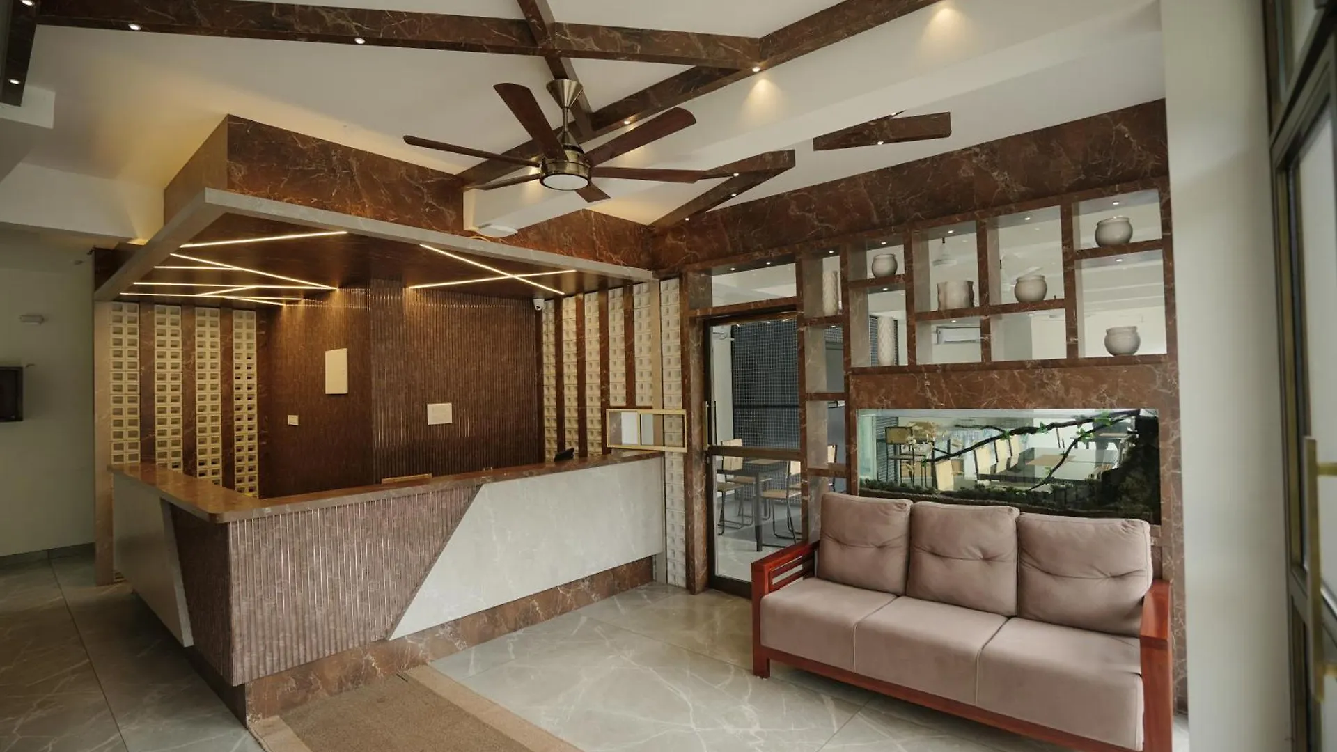 Sreeja Myst Hotel Athirappilly India