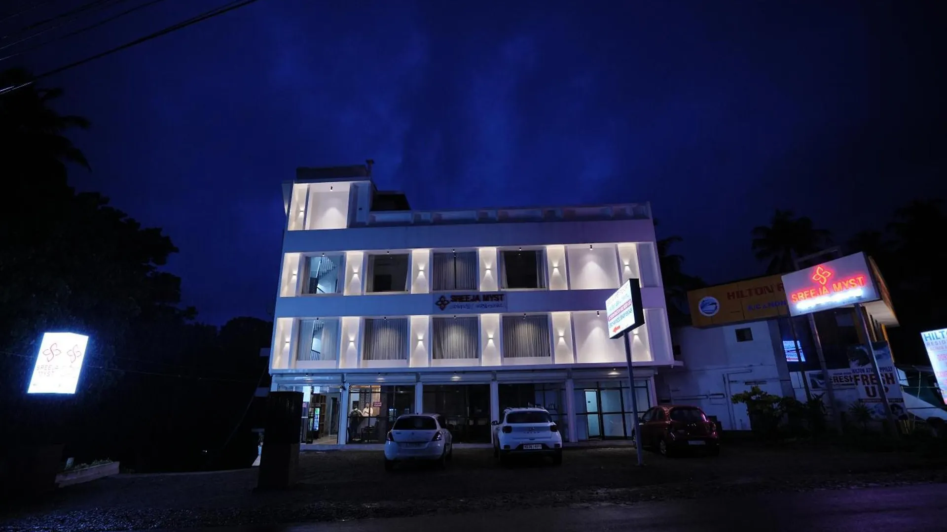 Sreeja Myst Hotel Athirappilly