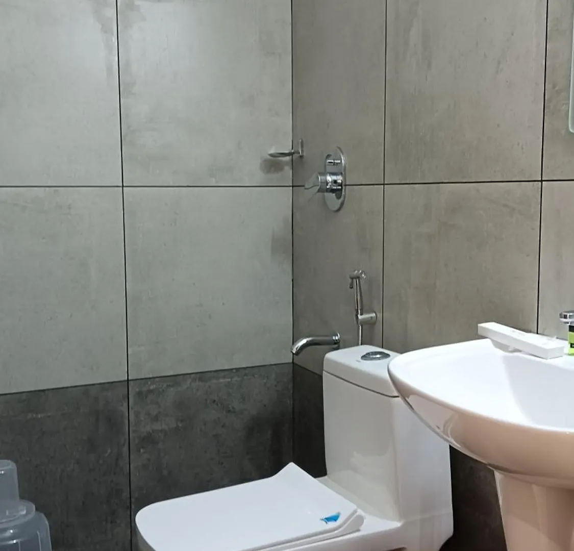 Sreeja Myst Hotel Athirappilly